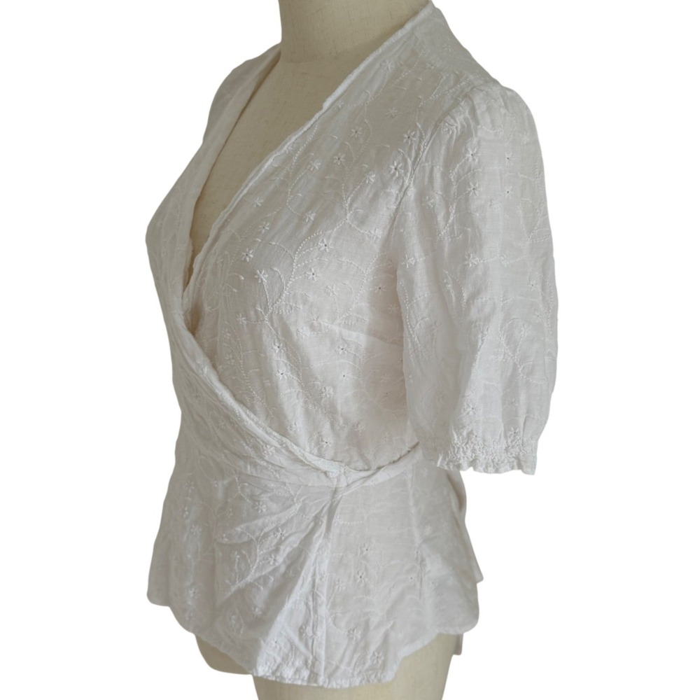 Old‎ Navy XS Wrap Blouse White Eyelet Embroidered Puff Sleeve Cottage Coquette - Picture 2 of 7